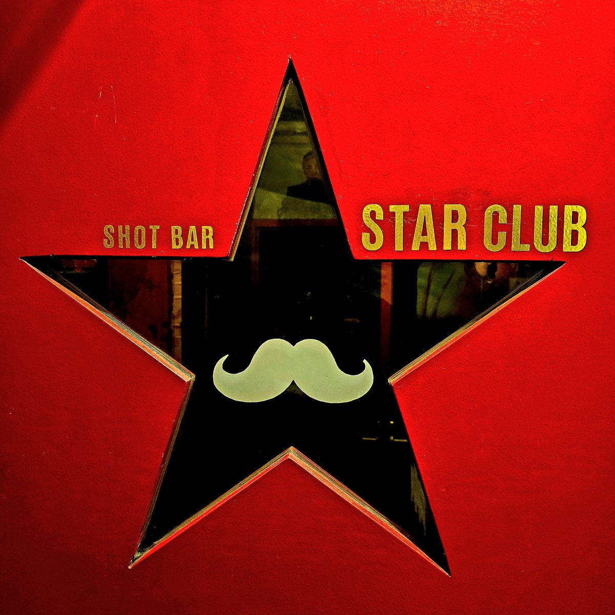 shot bar STAR CLUB 店内